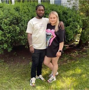 Meet your Posher, Caitlain